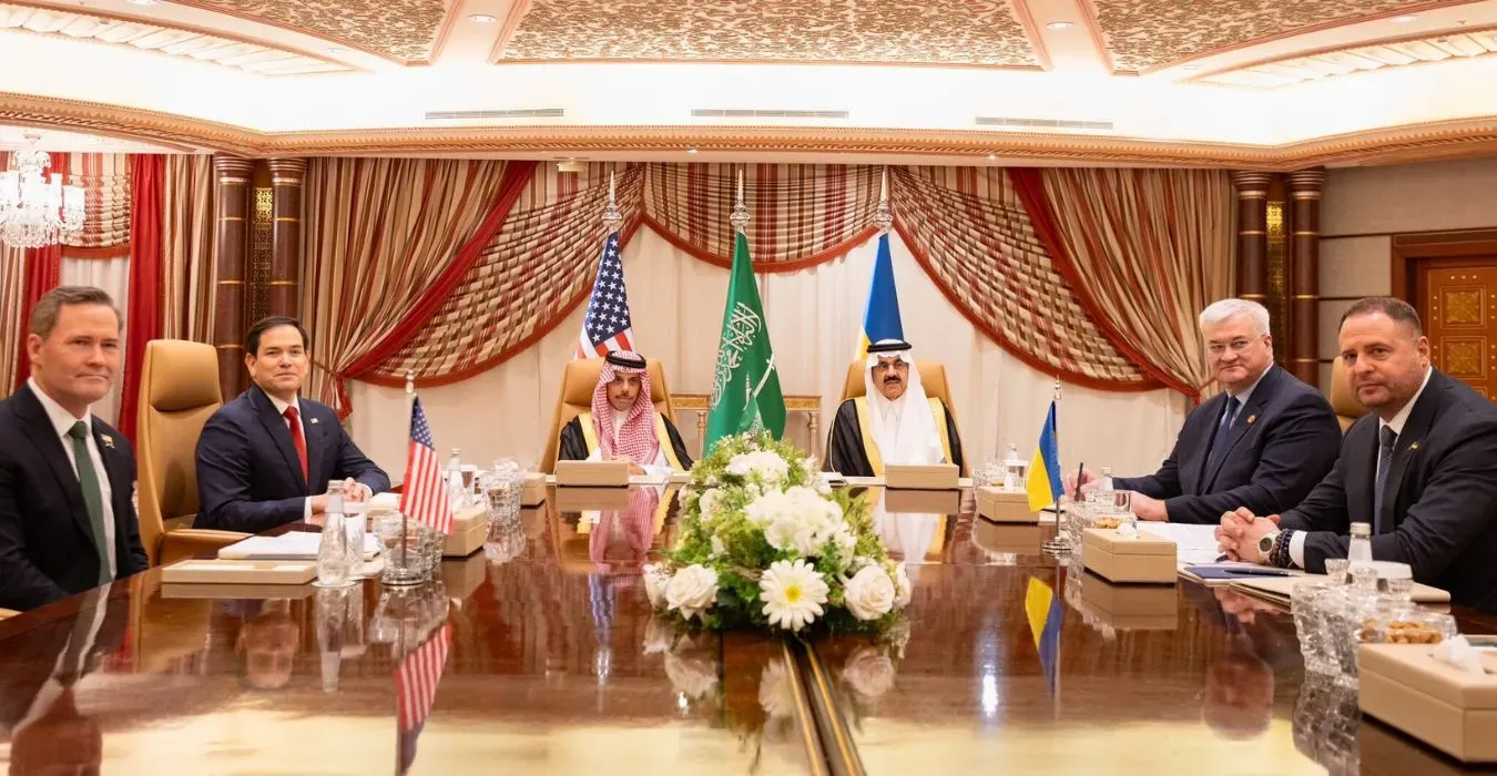 Ukrainian and US Officials Meet in Saudi Arabia 